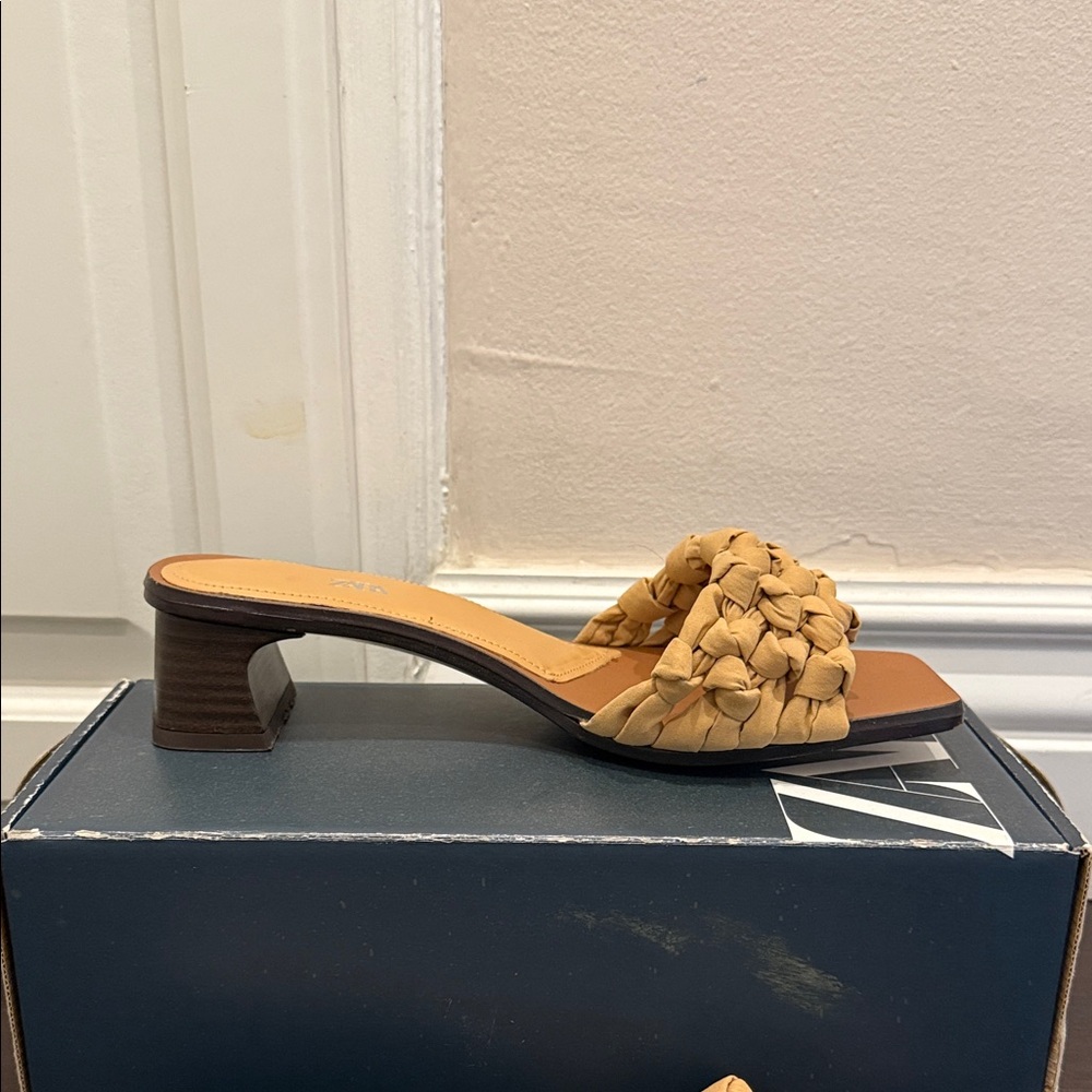 Zara Women's Braided Tan Sandals